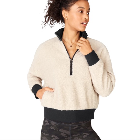 Fabletics Dream Polar Fleece Pullover Cream / Black Size Medium